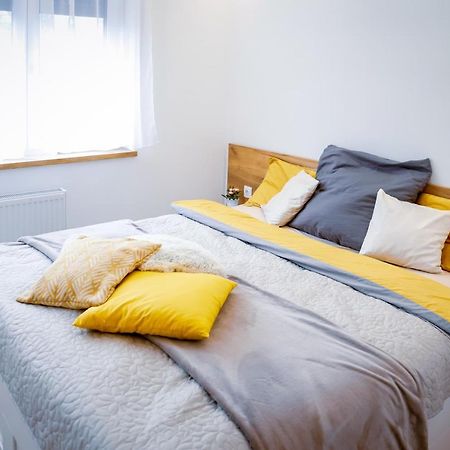 Cozy Apartment In The Downtown Gyor Luaran gambar