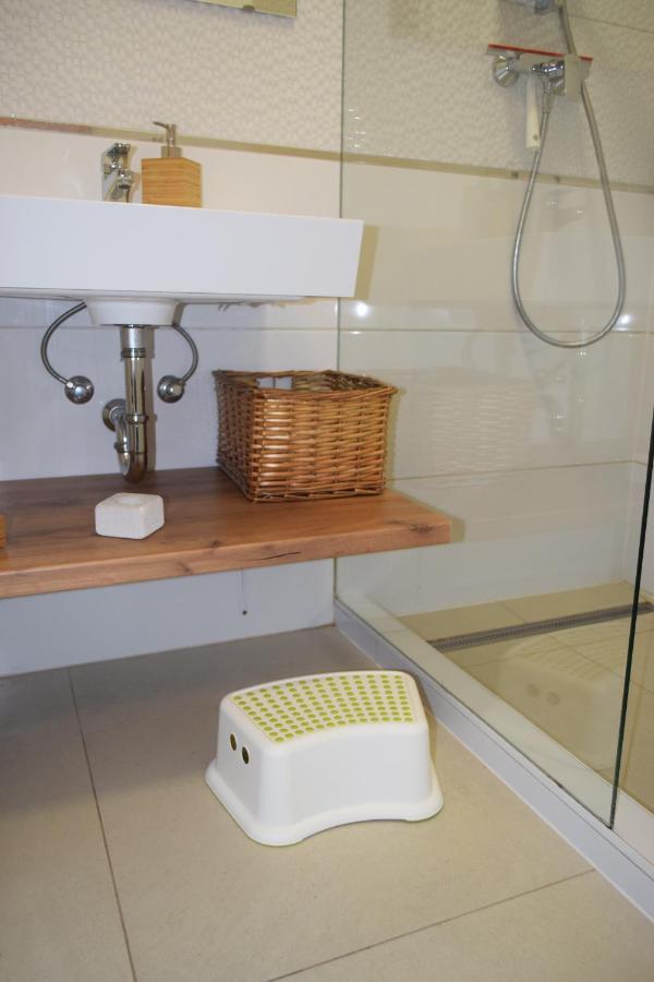 Cozy Apartment In The Downtown Gyor Luaran gambar