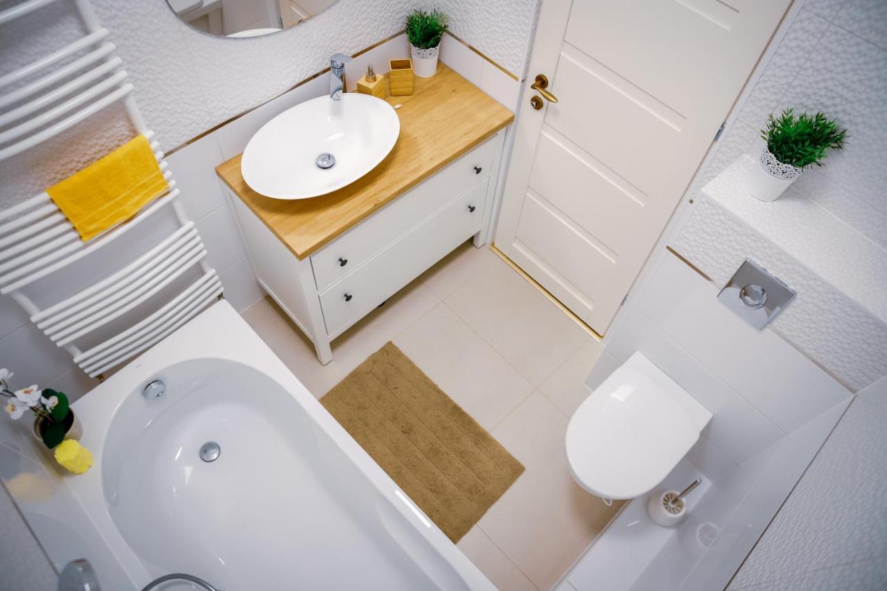 Cozy Apartment In The Downtown Gyor Luaran gambar